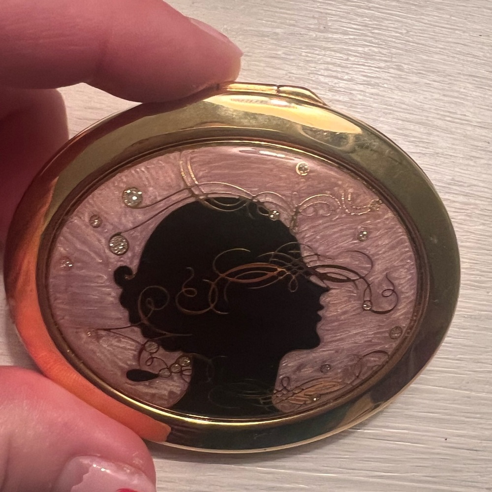 Vintage compact pink and gold mirror
